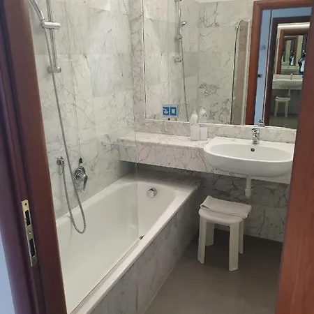 Excelsior Bay 4* 말세진느
