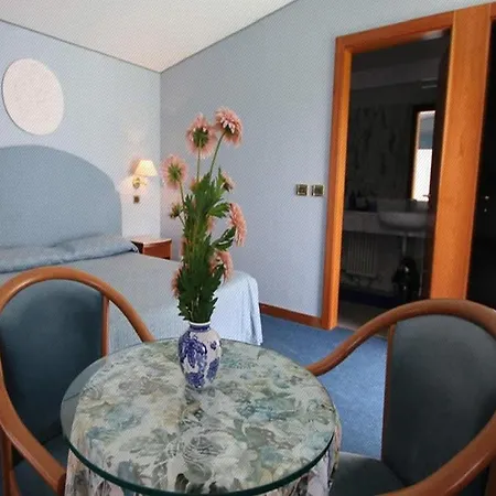 Excelsior Bay 4* 말세진느