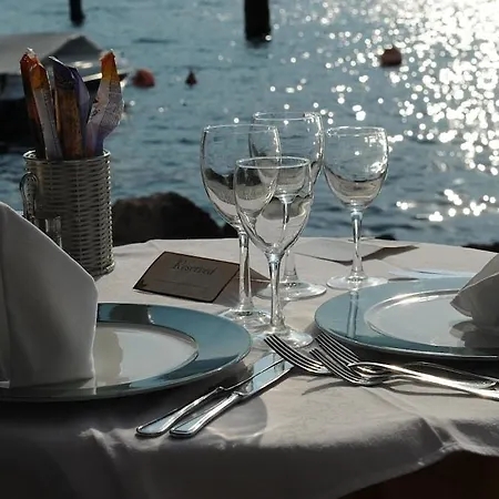 Excelsior Bay 호텔 4*